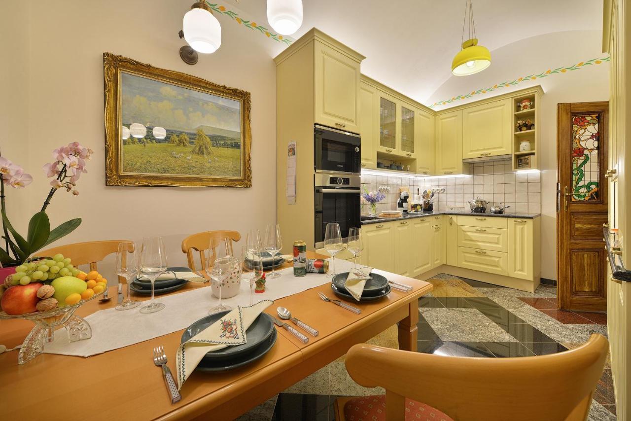 Apartman Dalia Janackovo Nabrezi Прага Екстер'єр фото