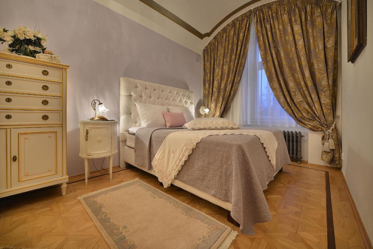 Apartman Dalia Janackovo Nabrezi Прага Екстер'єр фото