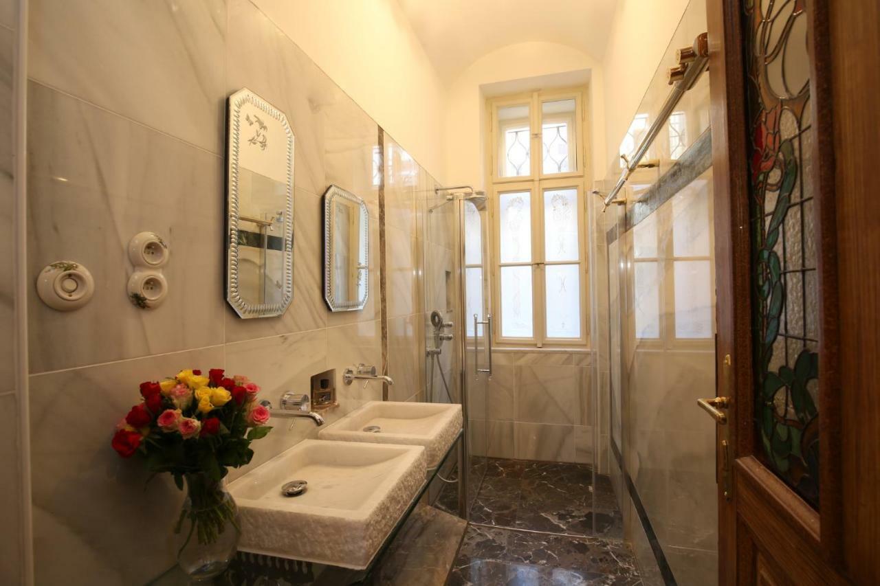 Apartman Dalia Janackovo Nabrezi Прага Екстер'єр фото