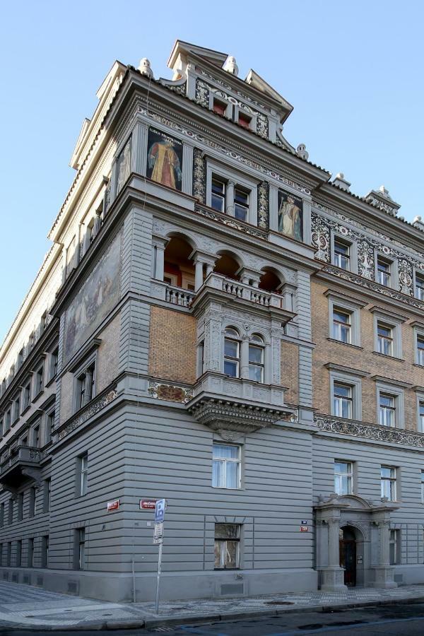 Apartman Dalia Janackovo Nabrezi Прага Екстер'єр фото